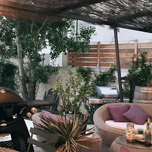  Bed & Breakfast Et Table D Hotes Chez Dom